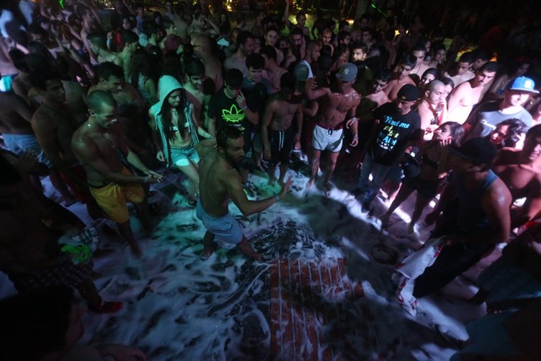 Lebanon Largest FOAM Party 3 (3)
